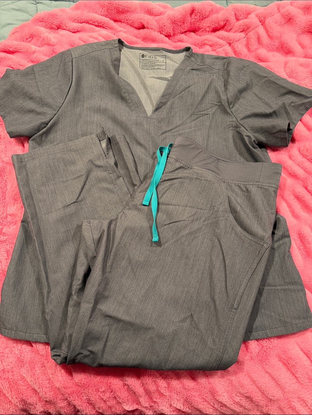 Figs Gray Scrub Set with Teal Drawstring Accent